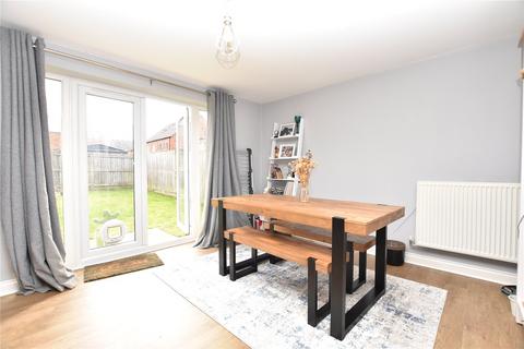 3 bedroom detached house for sale, Elm Drive, Leeds, West Yorkshire