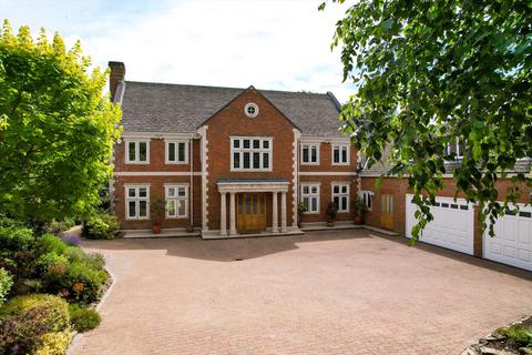5 bedroom detached house for sale, Birds Hill Drive, Oxshott, Leatherhead, Surrey, KT22