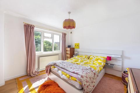 2 bedroom flat for sale, Mildmay Park, Islington, London