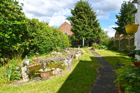 3 bedroom semi-detached house for sale, Trafalgar Avenue, Broxbourne EN10