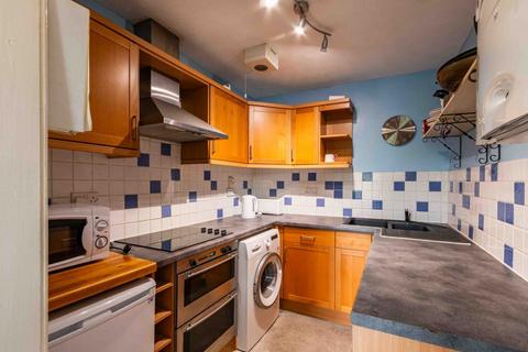 2 bedroom flat to rent, 1079L – Gladstone Terrace, Edinburgh, EH9 1LU