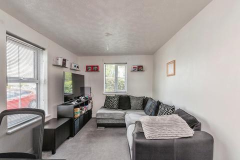 1 bedroom flat for sale, London Road, Benfleet SS7