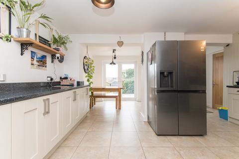 23 Barley Farm Road, Exeter, EX4 1NN