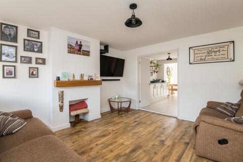 23 Barley Farm Road, Exeter, EX4 1NN