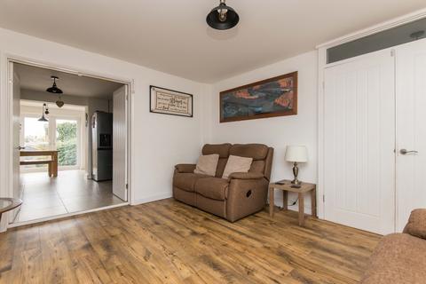 23 Barley Farm Road, Exeter, EX4 1NN