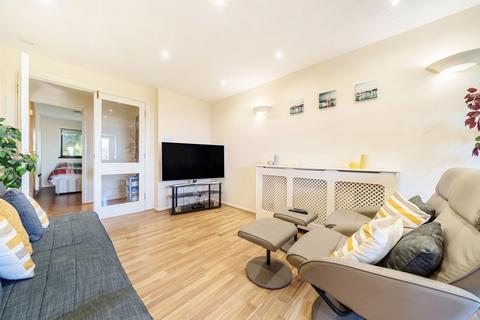 2 bedroom apartment for sale, Griffin Walk, Greenhithe, Kent