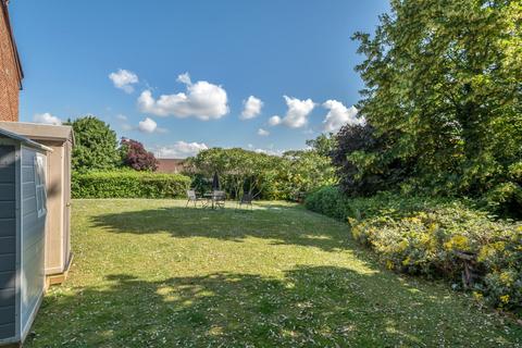 8 Griffin Walk, Greenhithe, DA9 9PW