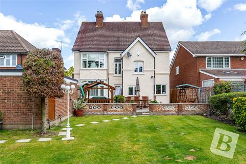 5 bedroom detached house for sale, Walden Road, Hornchurch, RM11