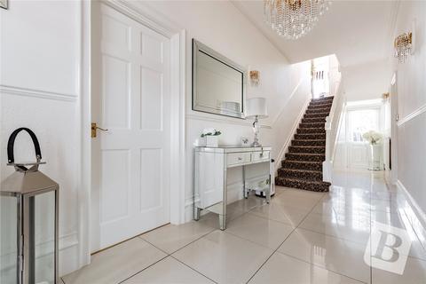 5 bedroom detached house for sale, Walden Road, Hornchurch, RM11