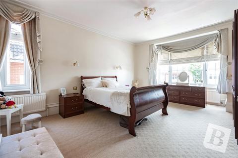7 Walden Road, Hornchurch, RM11 2JT