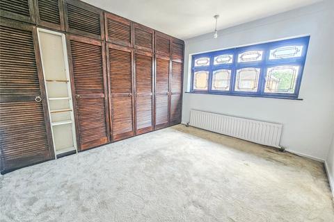 32 Gillian Crescent, Romford, RM2 6NU