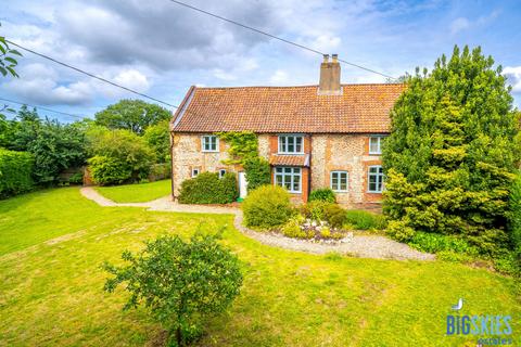 4 bedroom detached house for sale, Holt Road, Edgefield, Melton Constable, NR24