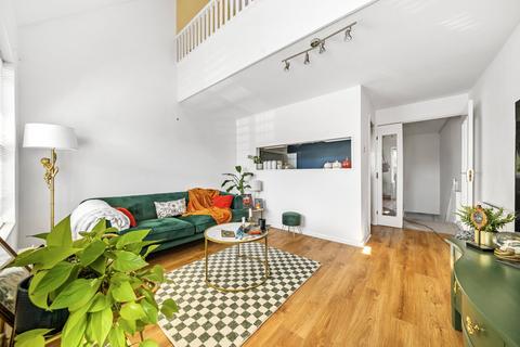 27 Bradfield Close, Guildford, GU4 7YT