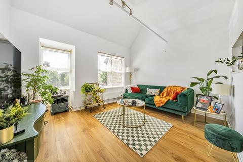 27 Bradfield Close, Guildford, GU4 7YT