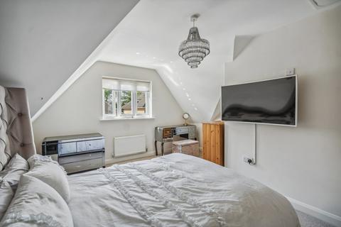 4 bedroom townhouse for sale, Montague Close, Farnham Royal SL2