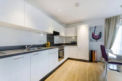 2 bedroom apartment to rent, Connersville Way, Croydon CR0