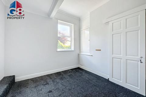 2 bedroom end of terrace house to rent, EDWARD STREET, DARFIELD, S73