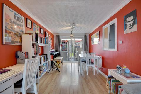 556 Linnet Drive, Chelmsford, CM2 8AW