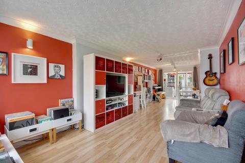556 Linnet Drive, Chelmsford, CM2 8AW