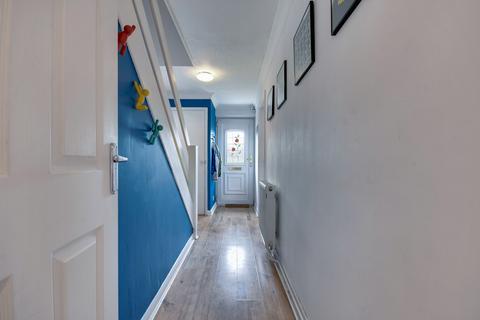 556 Linnet Drive, Chelmsford, CM2 8AW