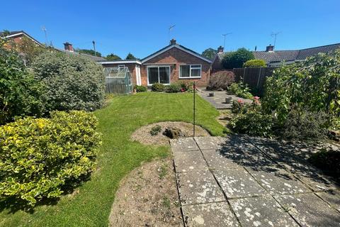 2 bedroom bungalow to rent, Epsom Drive, Ipswich IP1