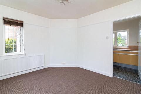 22 Watson Avenue, Nottingham, NG3 7BL