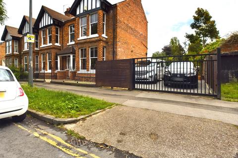5 bedroom semi-detached house for sale, Salisbury Street,  Hull, HU5
