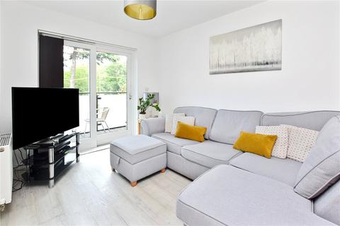 2 bedroom flat for sale, Talehangers Close, Bexleyheath, DA6