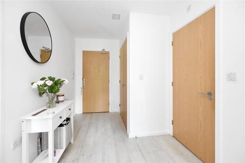 2 bedroom flat for sale, Talehangers Close, Bexleyheath, DA6