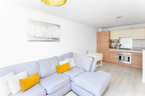 72 Talehangers Close, Bexleyheath, DA6 8AE