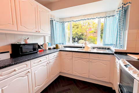 4 Catcheside Close, Whickham, Newcastle Upon Tyne, NE16 5RX