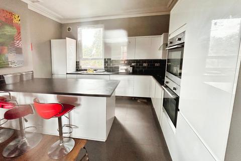 10 bedroom semi-detached house to rent, Manchester, Greater Manchester, M14