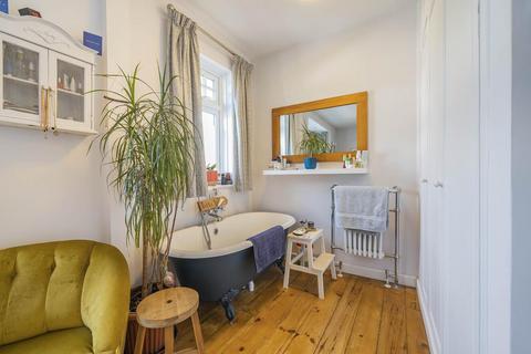 209 Ribblesdale Road, London, SW16 6QS