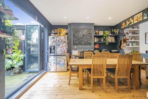 209 Ribblesdale Road, London, SW16 6QS