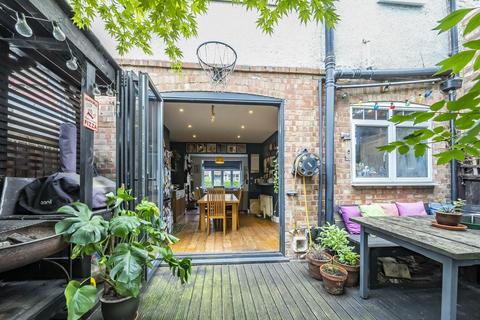 209 Ribblesdale Road, London, SW16 6QS