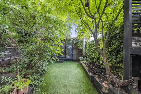 209 Ribblesdale Road, London, SW16 6QS