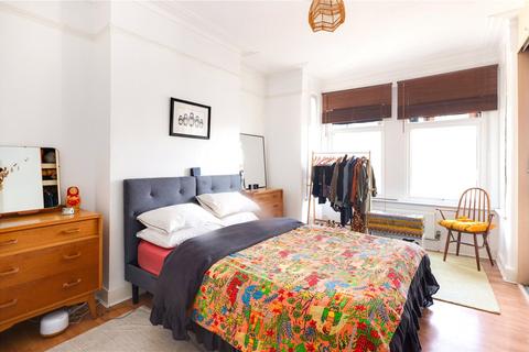 1 bedroom flat for sale, Poppleton Road, Leytonstone, London, E11