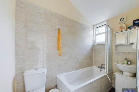60 Park View Road, Welling, DA16 1RX