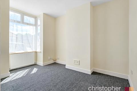 3 bedroom terraced house for sale, Swanfield Road, Waltham Cross, Hertfordshire, EN8 7JP