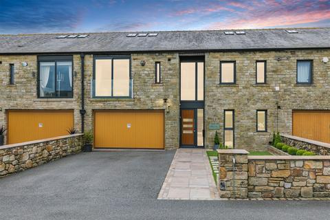 5 bedroom barn conversion for sale, Hollingworth Road, Littleborough, OL15 0AZ