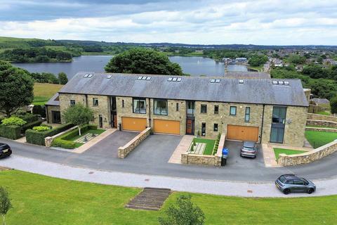 5 bedroom barn conversion for sale, Hollingworth Road, Littleborough, OL15 0AZ