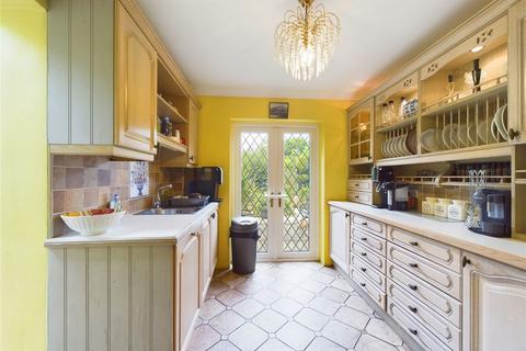6 Hallmoor Close, Aughton, Ormskirk, L39 4UQ