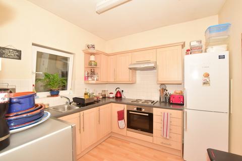 1 bedroom apartment to rent, Harlands Road Haywards Heath RH16