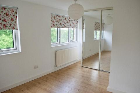 undefined, Crieff Court, Teddington, TW11