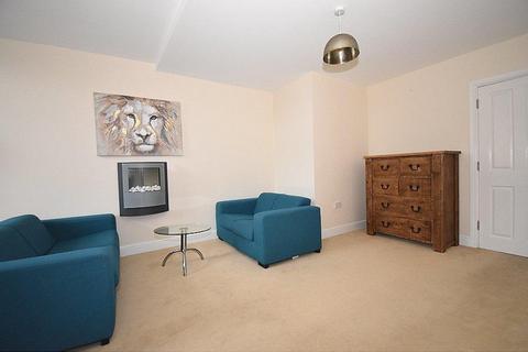 2 bedroom flat to rent, Northernhay Street, Exeter, EX4