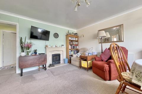 2 bedroom bungalow for sale, Arundel Close, Alphington, EX2