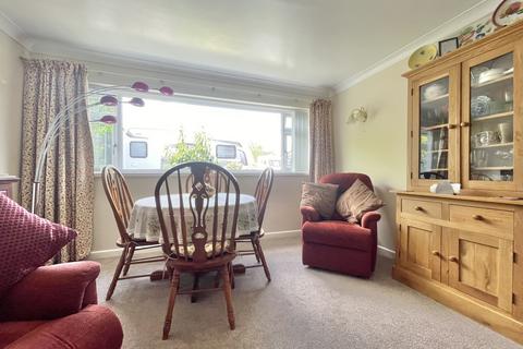 3 Arundel Close, Exeter, EX2 8UG