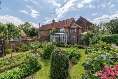 3 bedroom cottage for sale, The Street, Barney, NR21