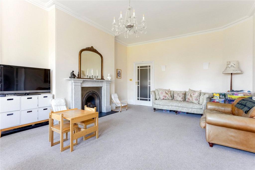 Sitting/Dining Room