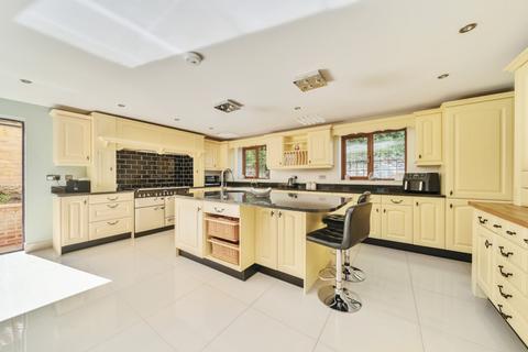 4 bedroom detached house for sale, High Street, Colsterworth, Grantham, Lincolnshire, NG33